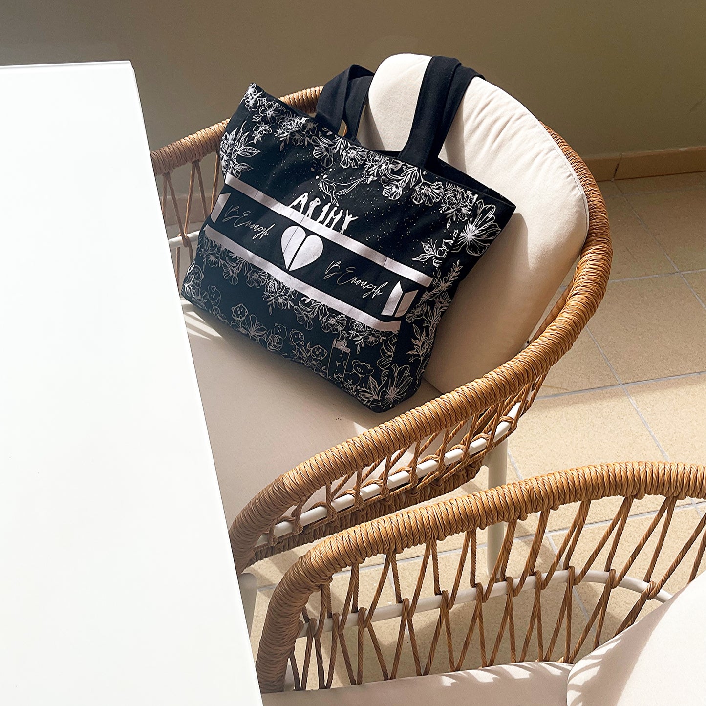 Army- Tote bag (black)