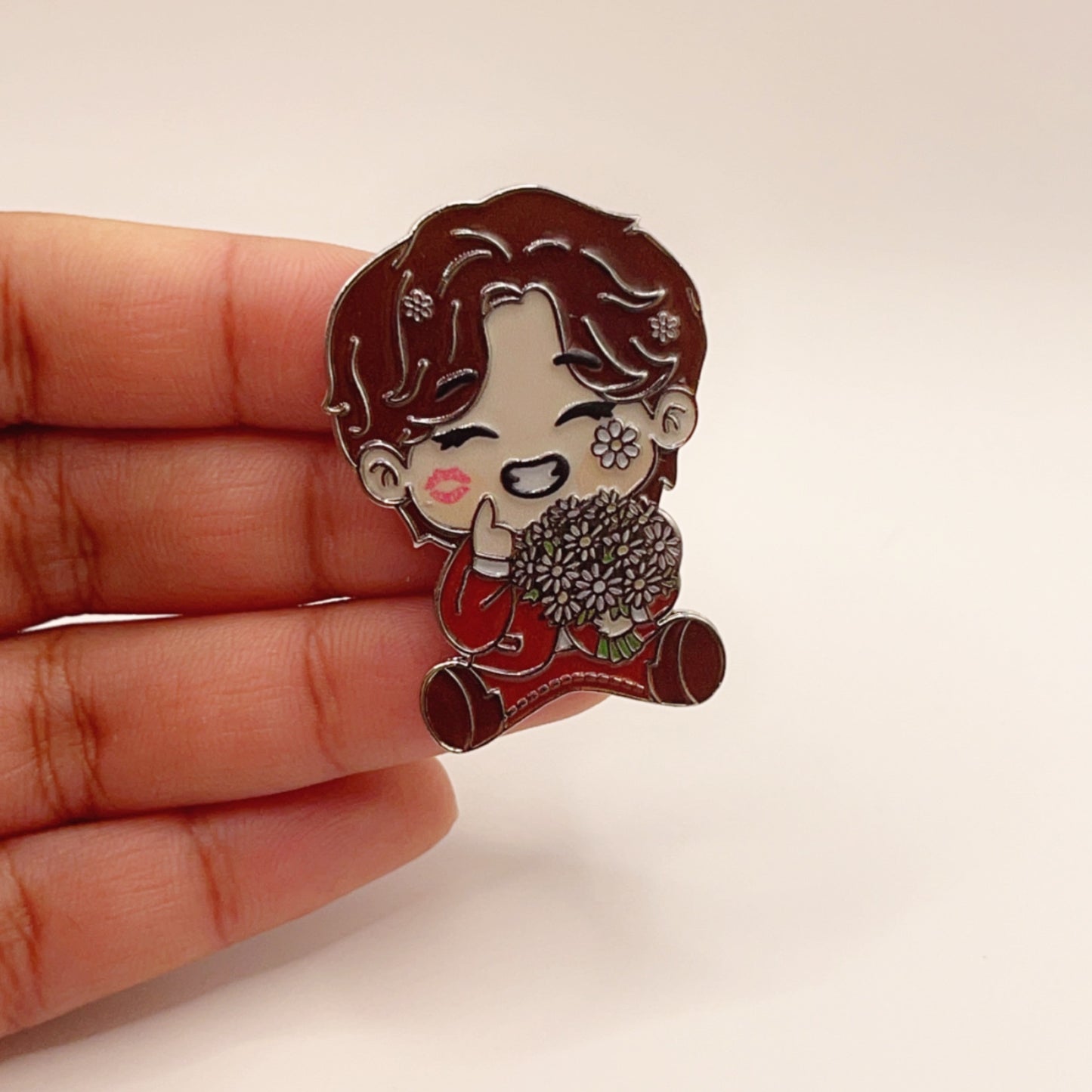 Mini Taehyung pin