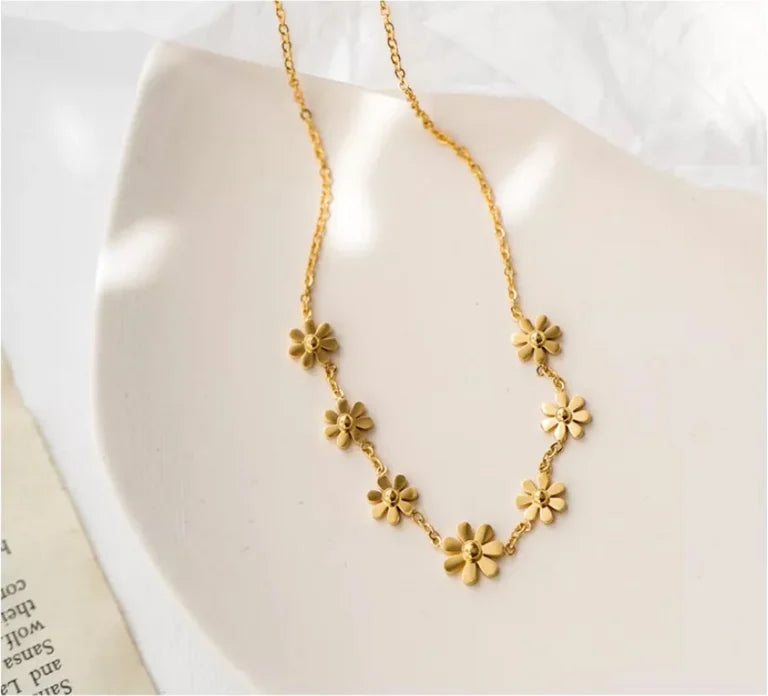 BE-7 flowers- Necklace