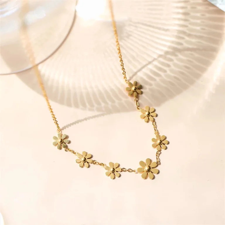 BE-7 flowers- Necklace